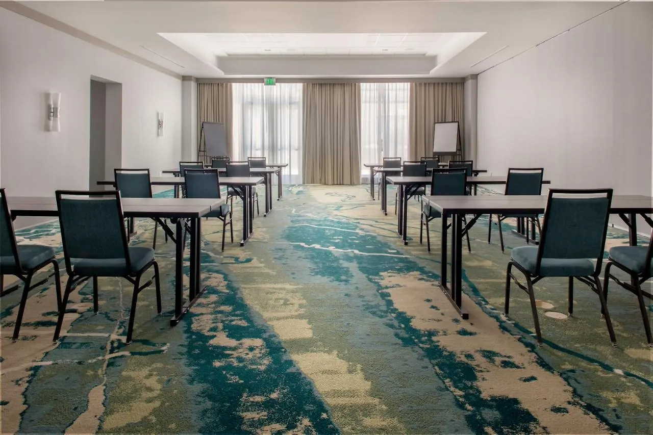 Hotel Courtyard By Marriott