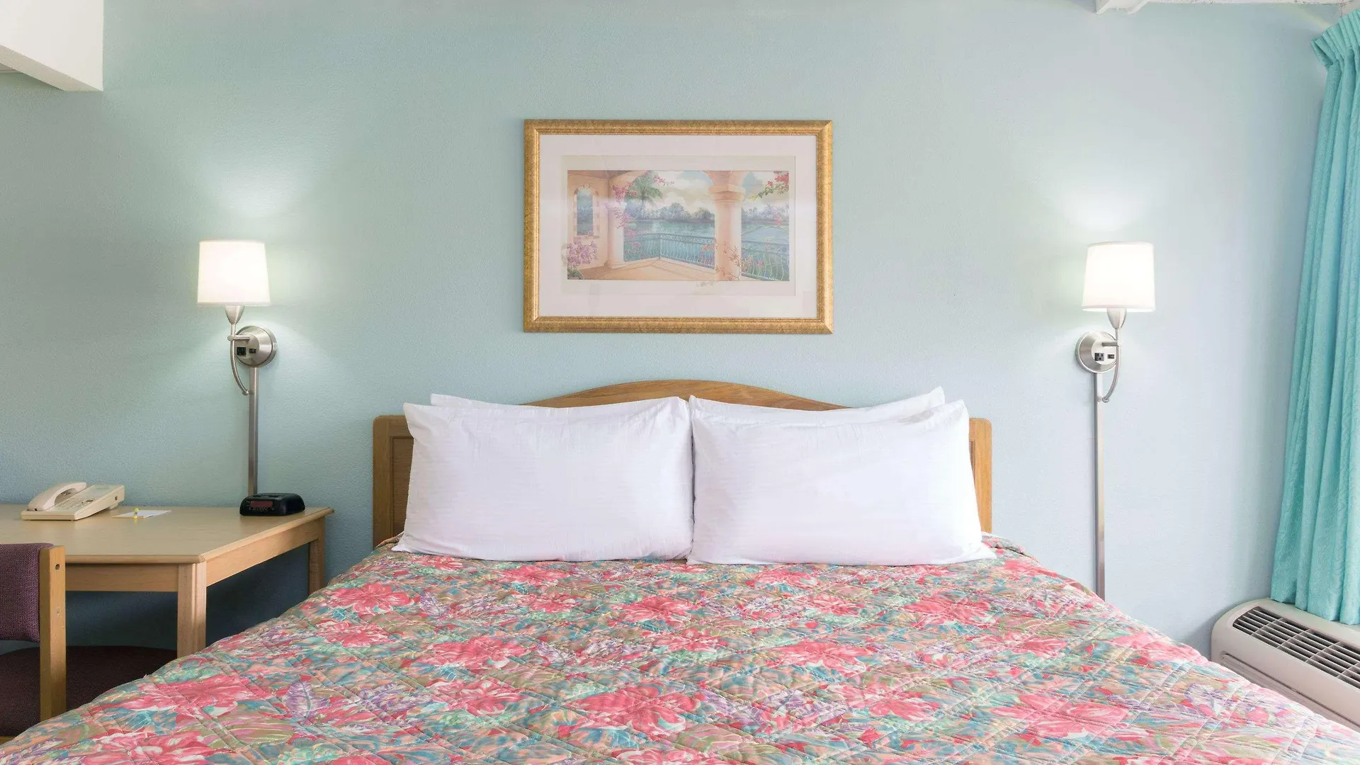 Hotel Days & By Wyndham