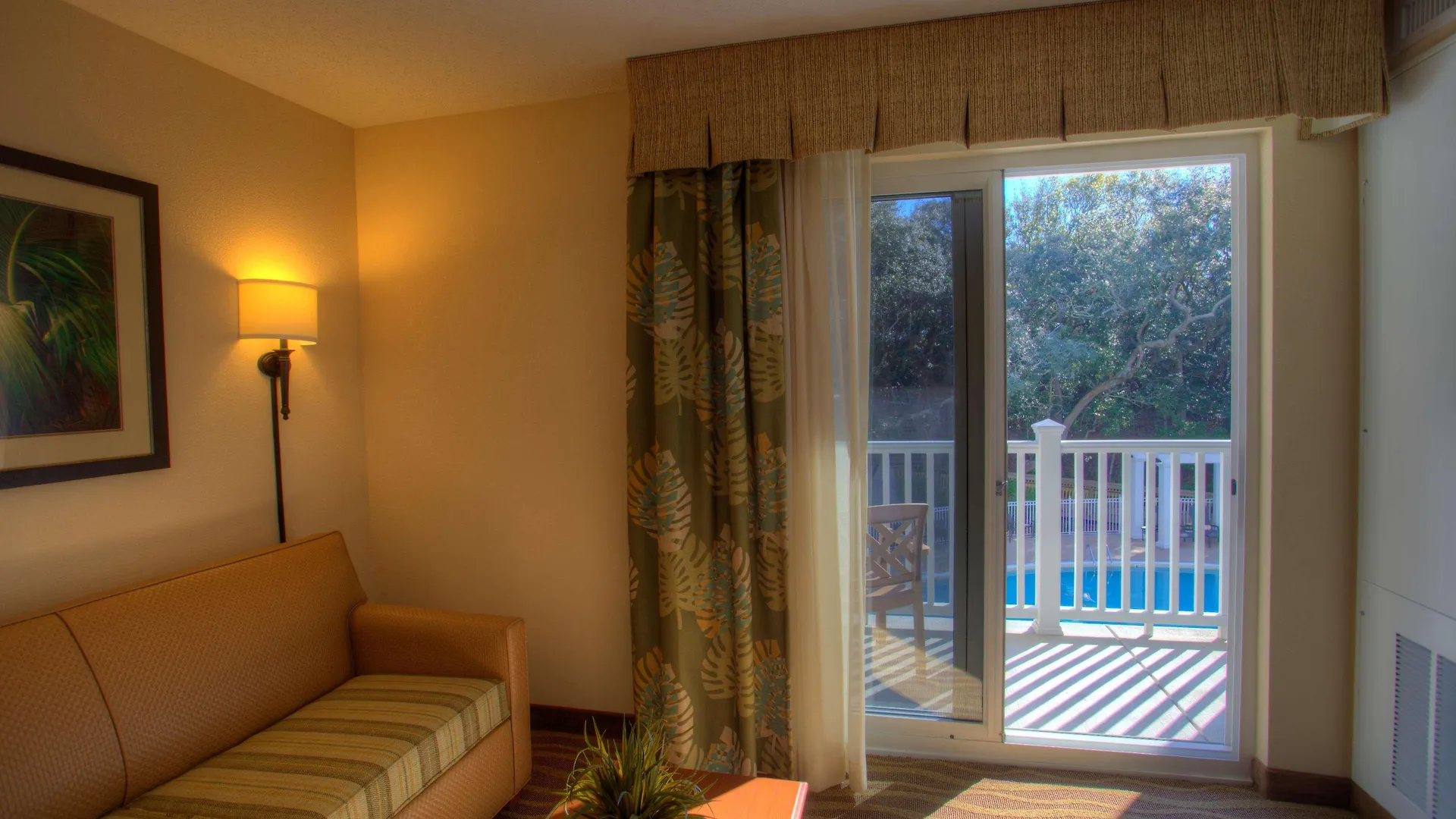 Hotel Hampton & 3*