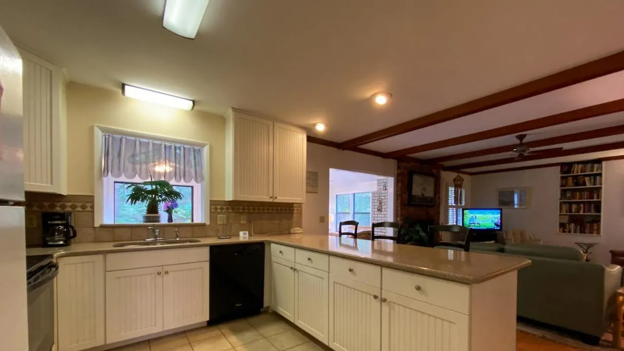 Hollybourne Ii Holiday home