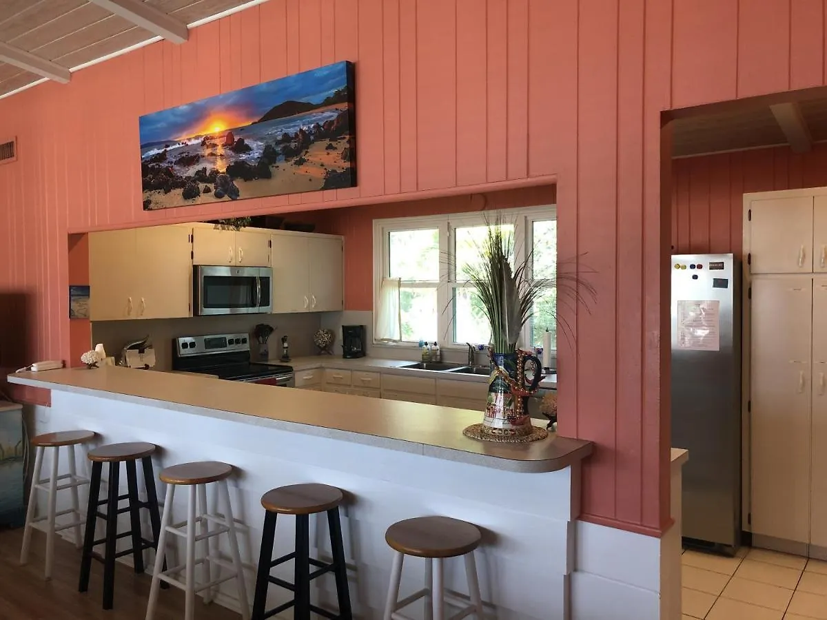 Island Breeze Holiday home *