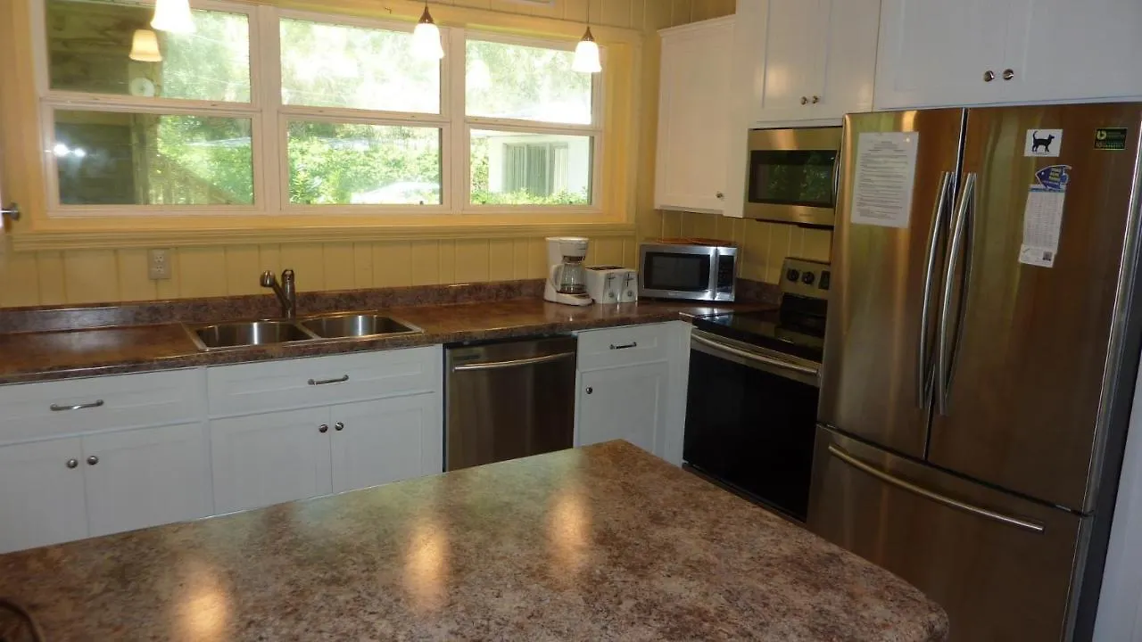 By The Sea - Unit A Duplex