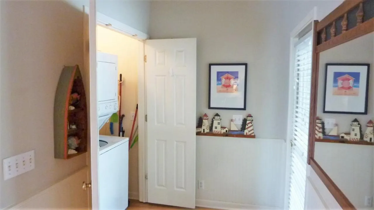 Apartment Guiding Light Unit C - Groundfloor Apts Jekyll Island