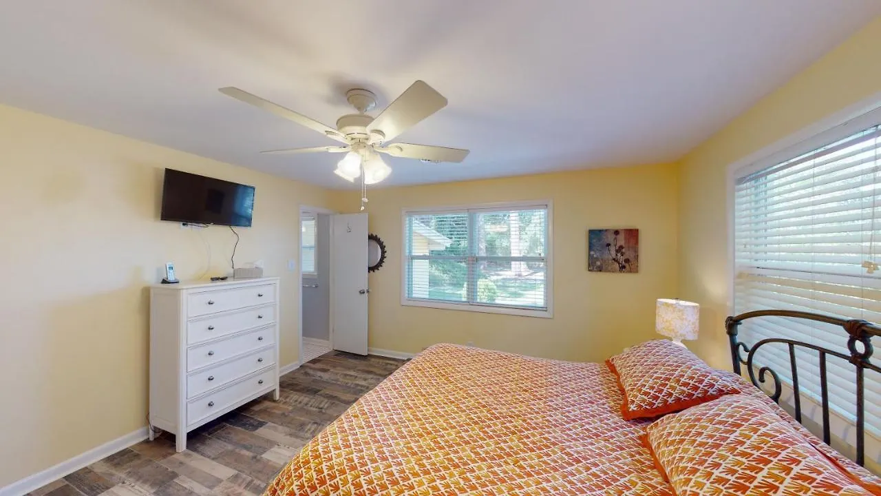 Holiday home Mellow Yellow *