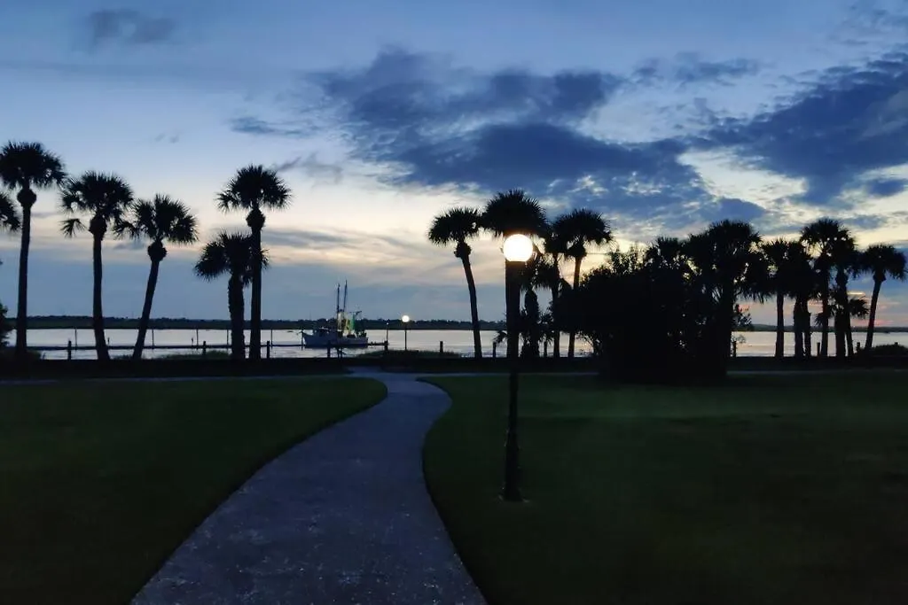 House/ Kellys On The Coast /king Bed Jekyll Island