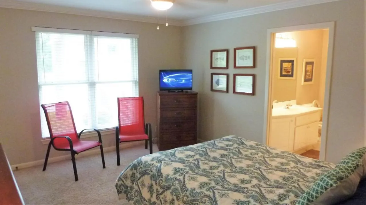 Guiding Light Unit C - Groundfloor Apts Jekyll Island