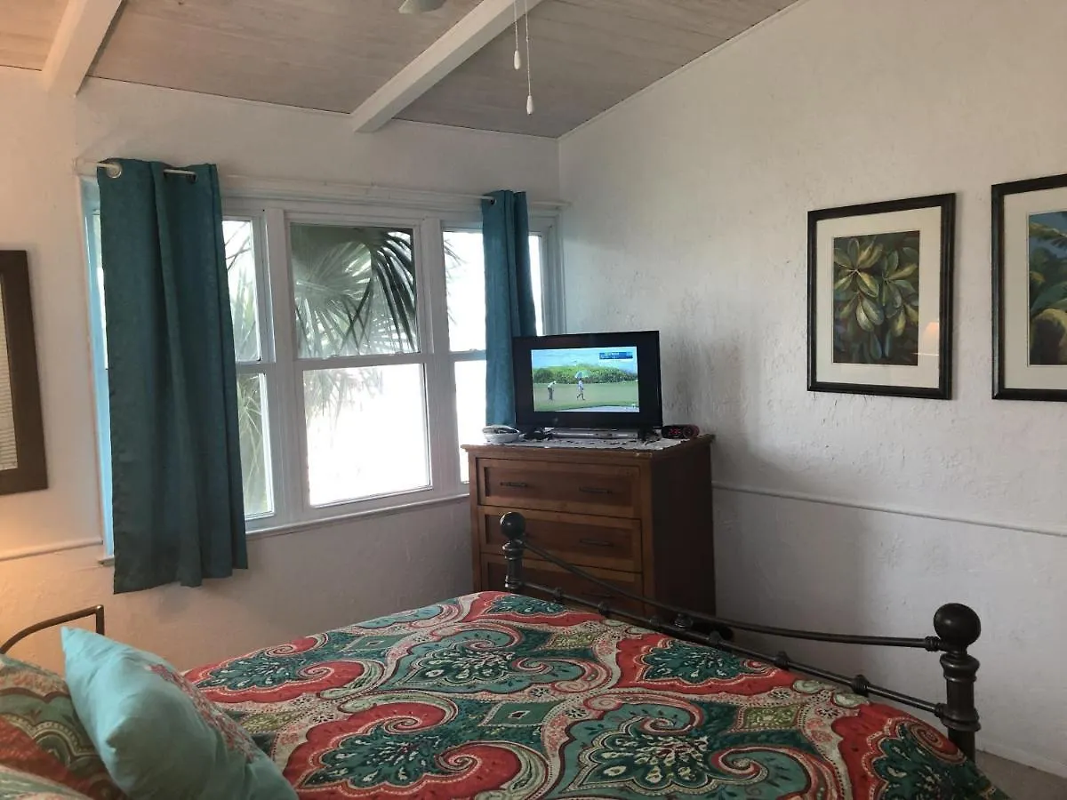 Island Breeze Holiday home *
