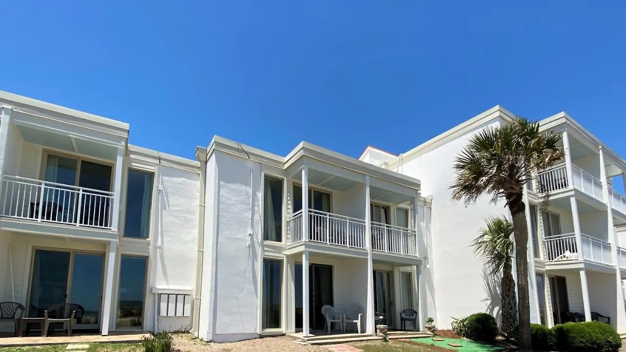 By The Sea Deluxe Two Bedroom