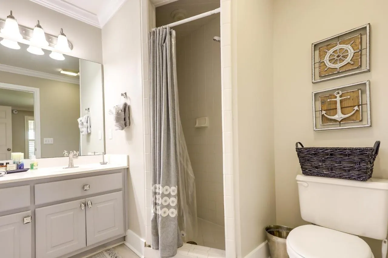 Pet-friendly Abode - Walk To Beach! Apartment Jekyll Island
