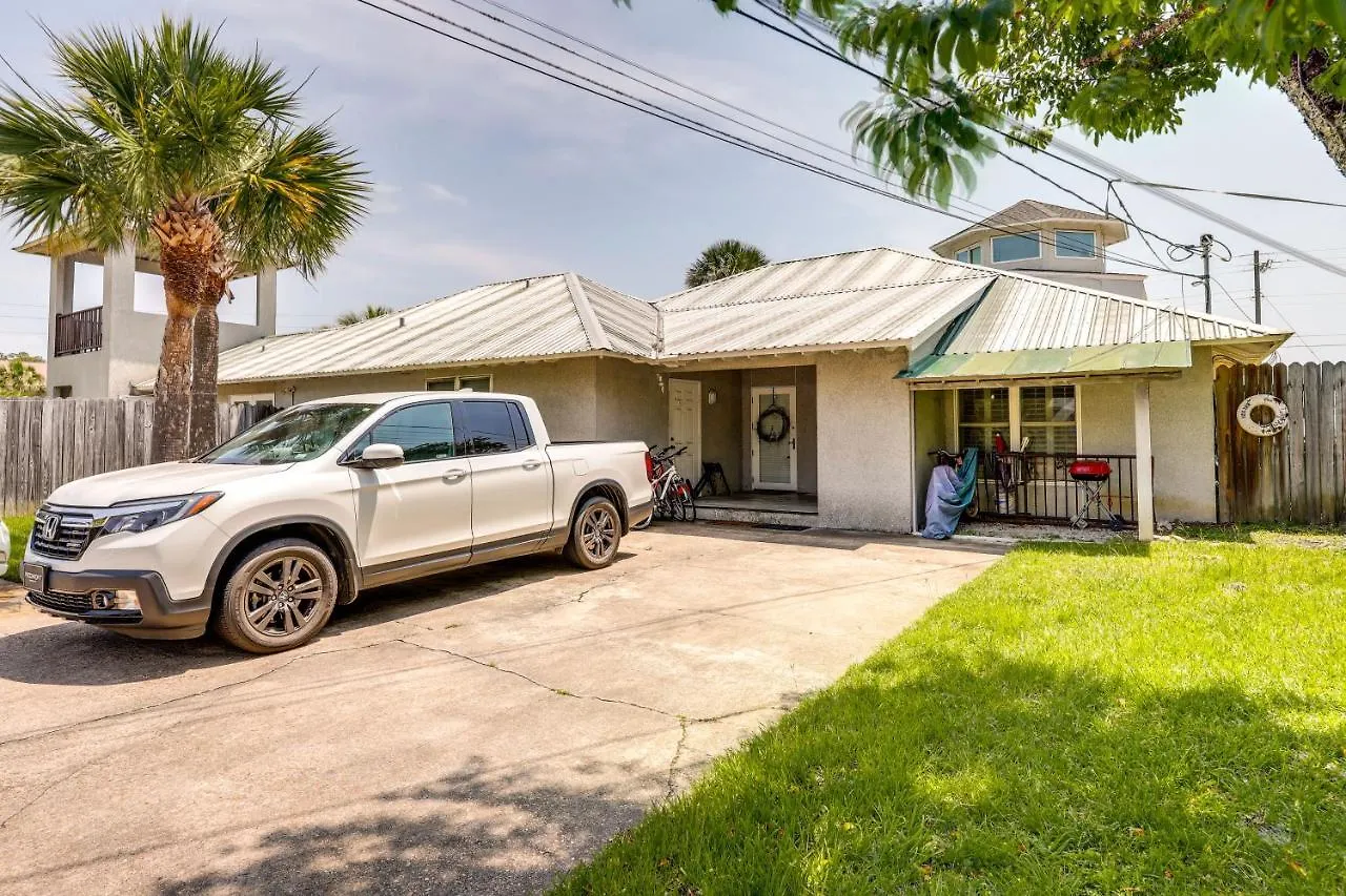 Pet-friendly Abode - Walk To Beach! Apartment *
