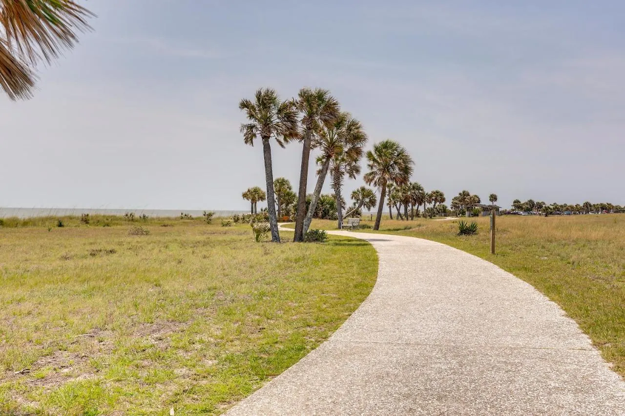 Pet-friendly Abode - Walk To Beach! * Jekyll Island