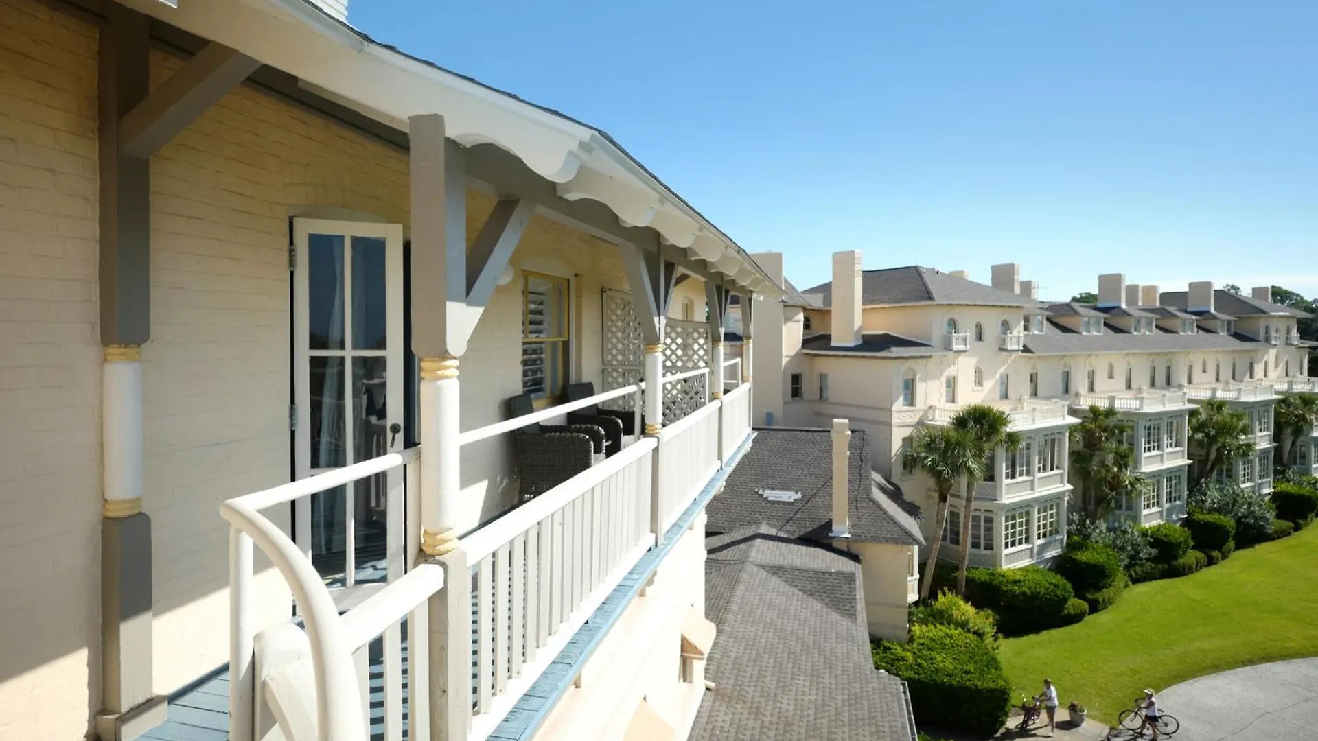Club Resort