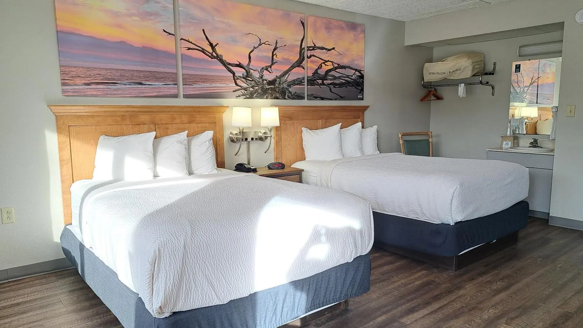 Days & By Wyndham Hotel 3*