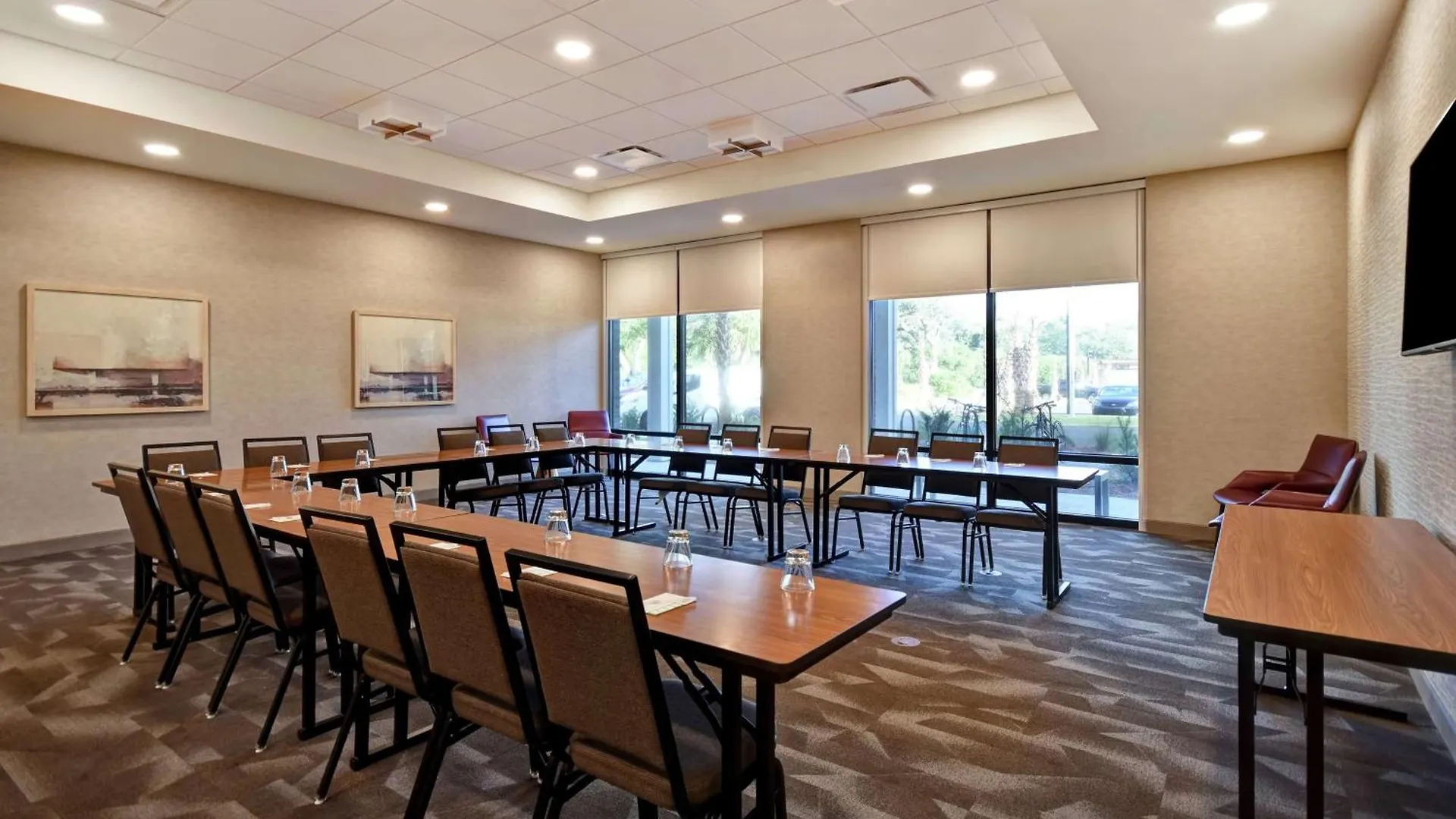 Hotel Home2 By Hilton 3*