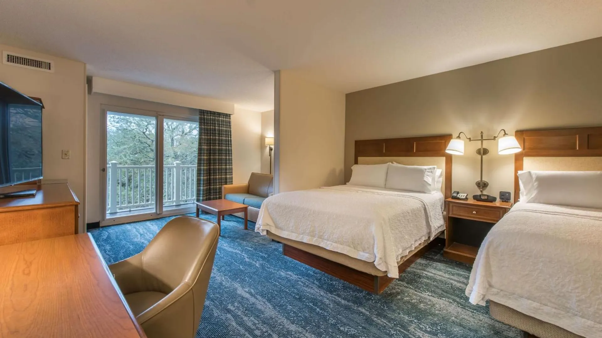 Hotel Hampton &