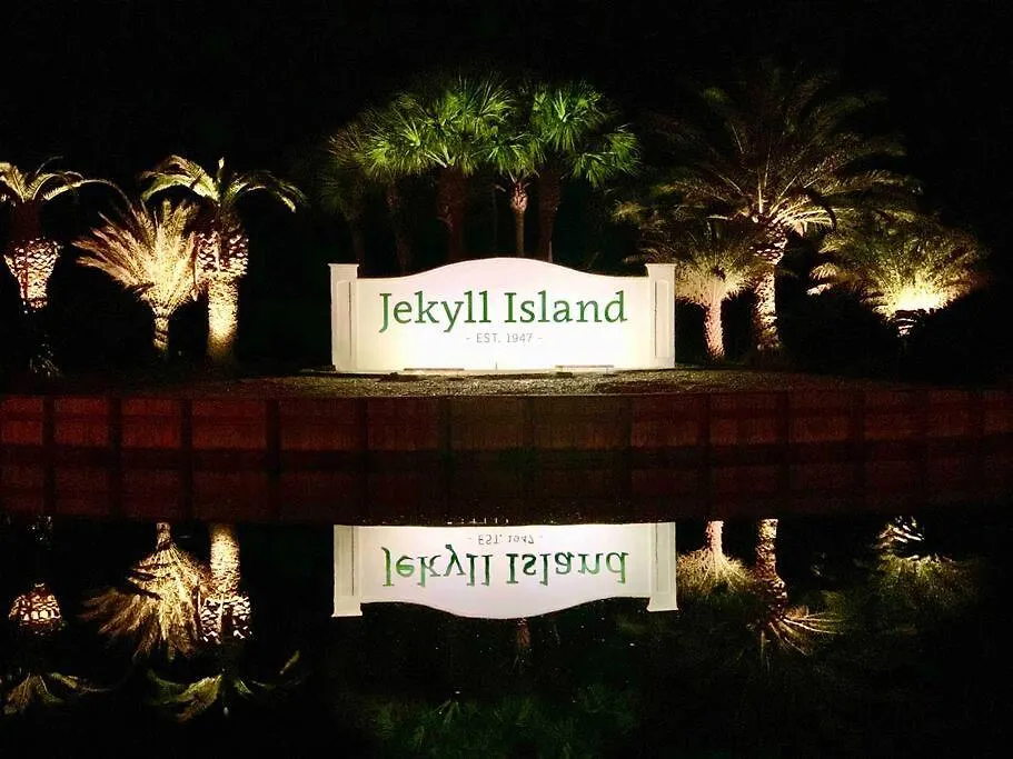 Sandytoes 7 Min Walk To Bikes And Pool Access Jekyll Island