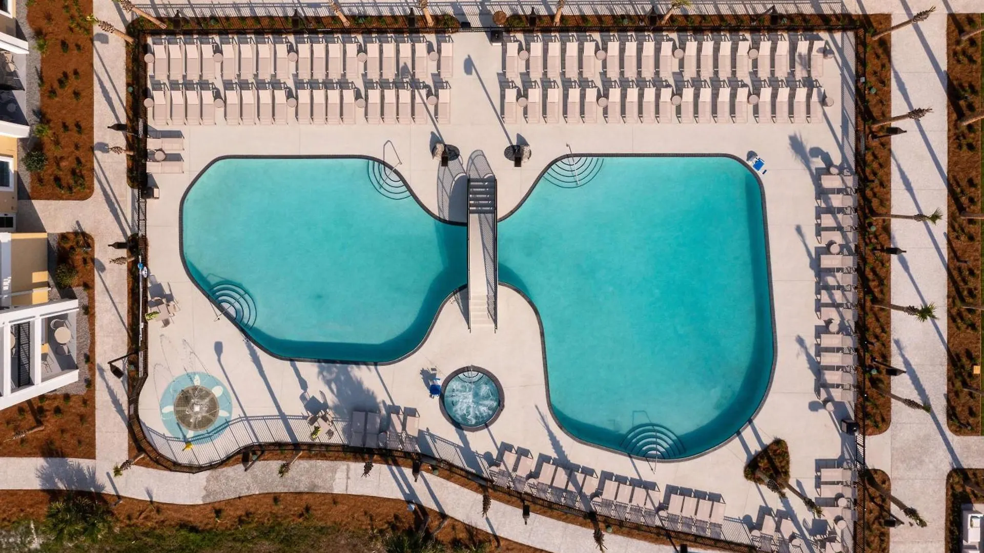 By Marriott Szálloda 3*