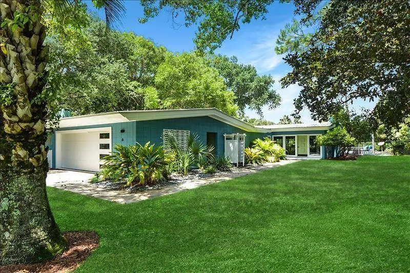 Sandpiper Hideaway
