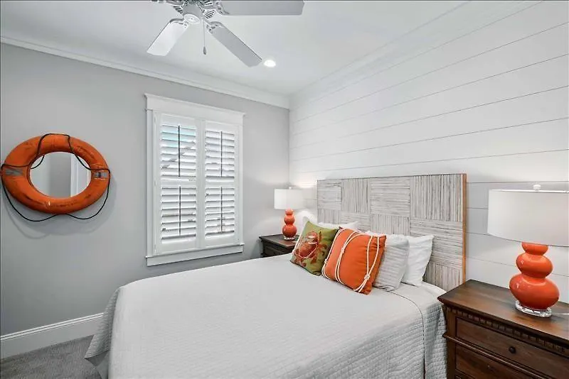 Ocean Oaks 15b