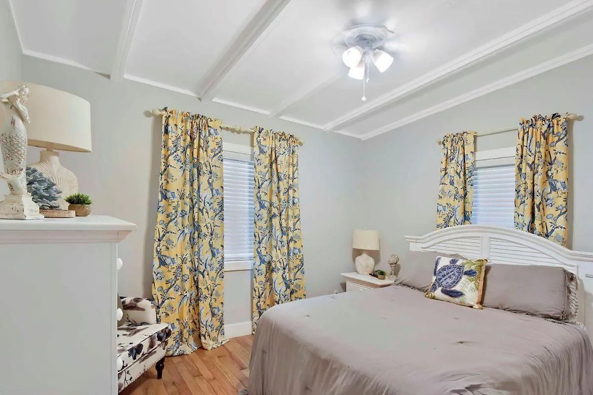 Brice Sea Shell Holiday home