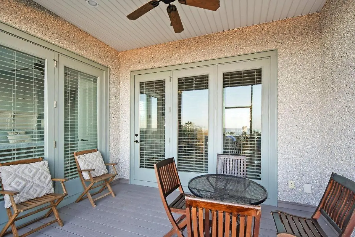 Ocean 50 * Jekyll Island