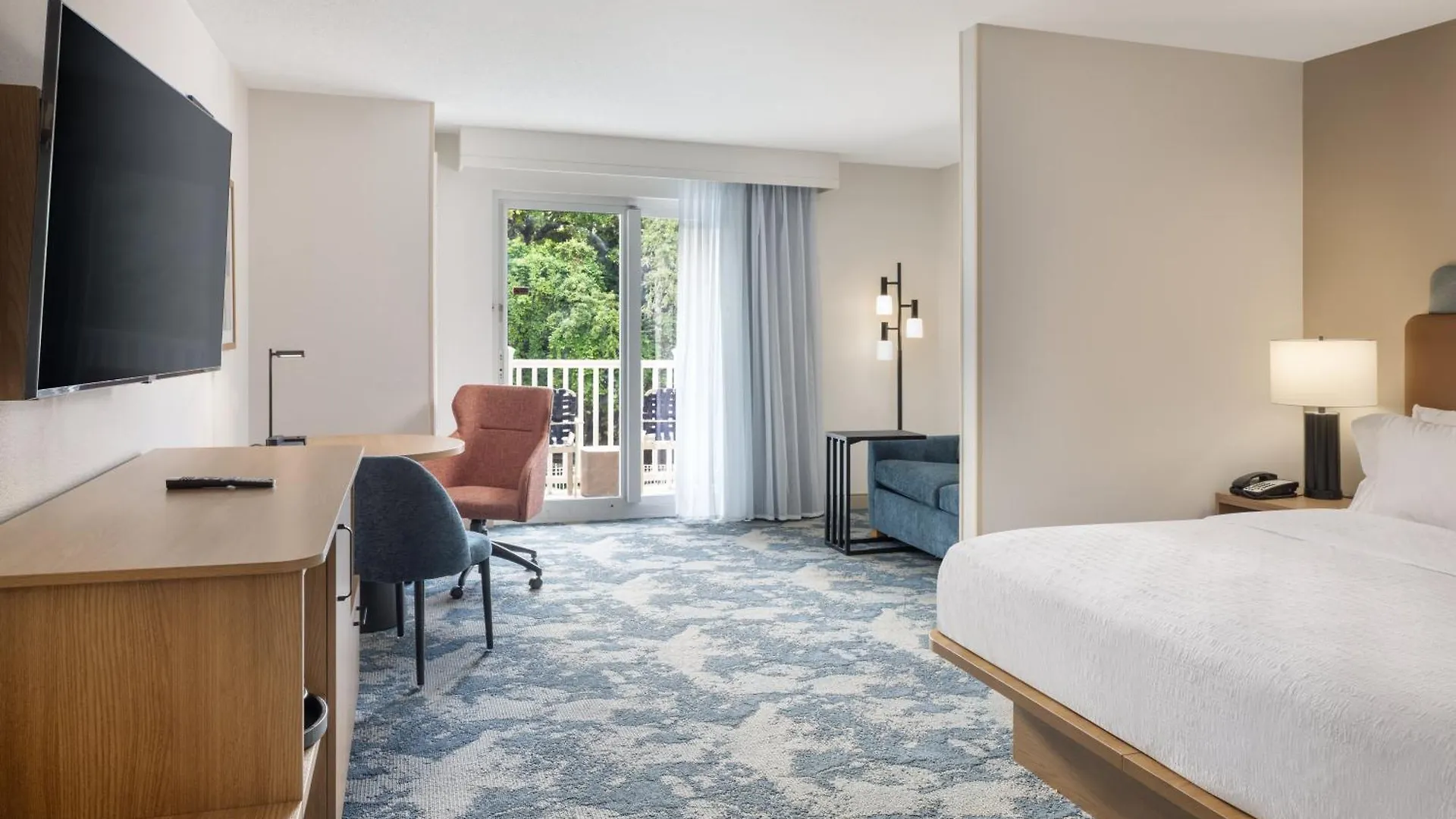 Hotel Hampton &