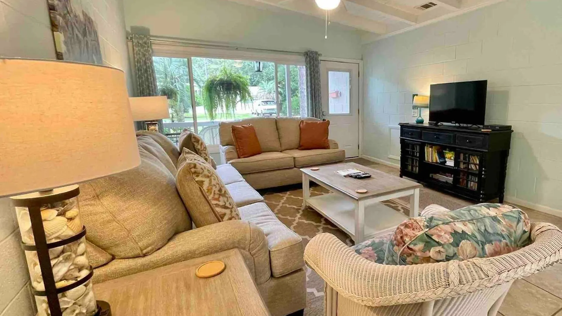 Holiday home Sandy Toes A & B Whole Duplex