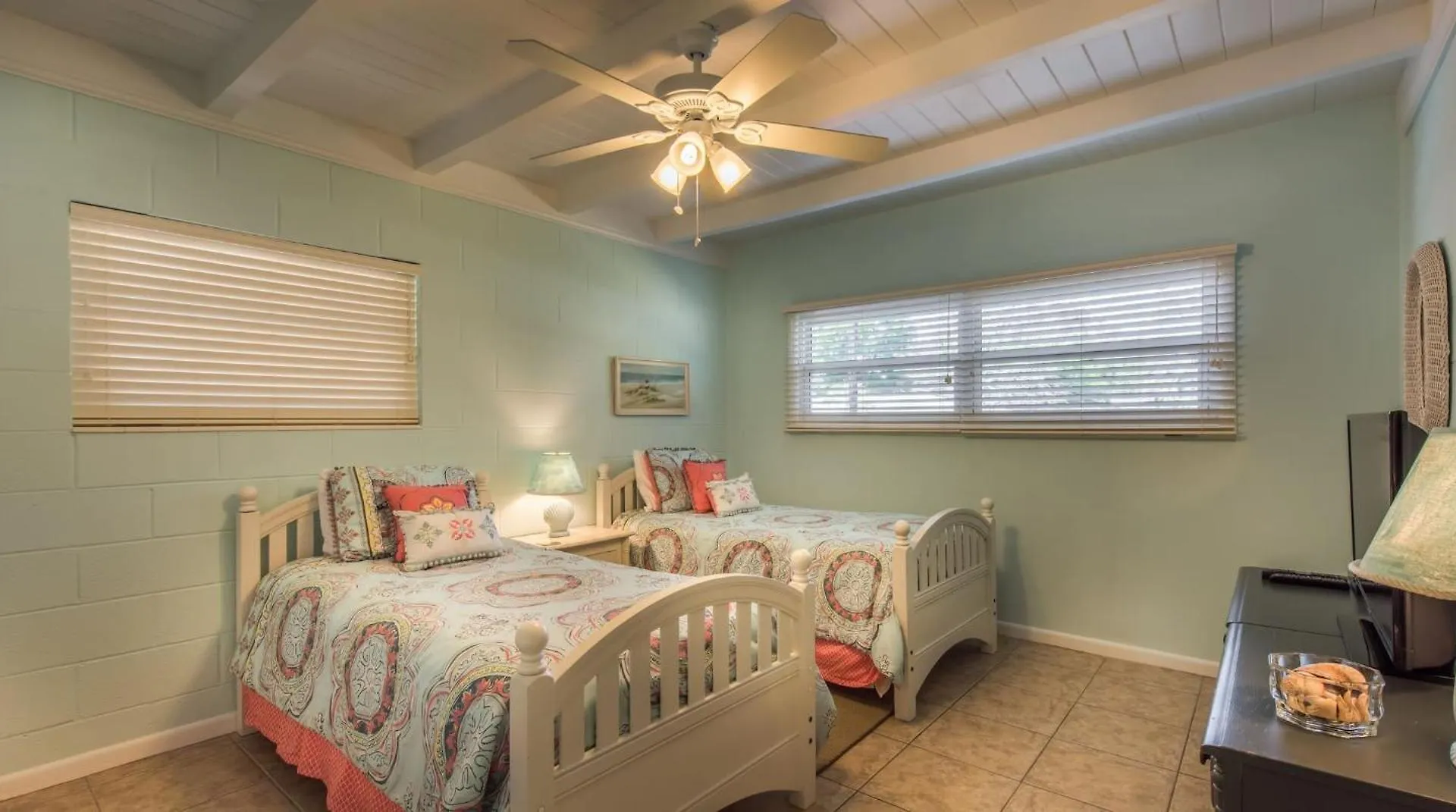 Holiday home Sandy Toes A & B Whole Duplex *