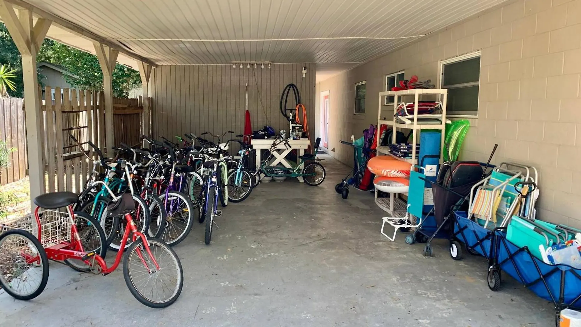 Sandytoes B Bikes Pool & Fun Jekyll Island