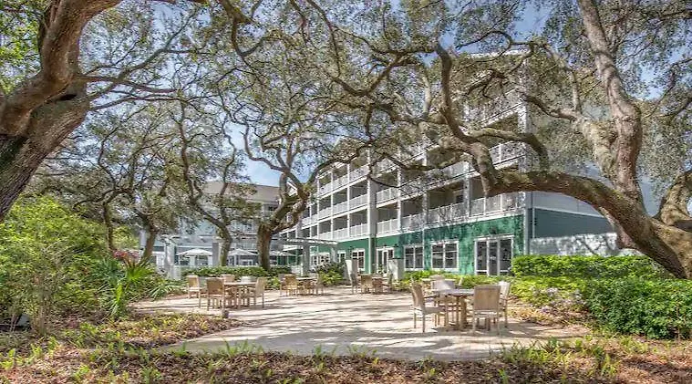 Hotel Hampton & 3*
