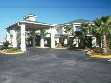 Days & By Wyndham Hotel 3*