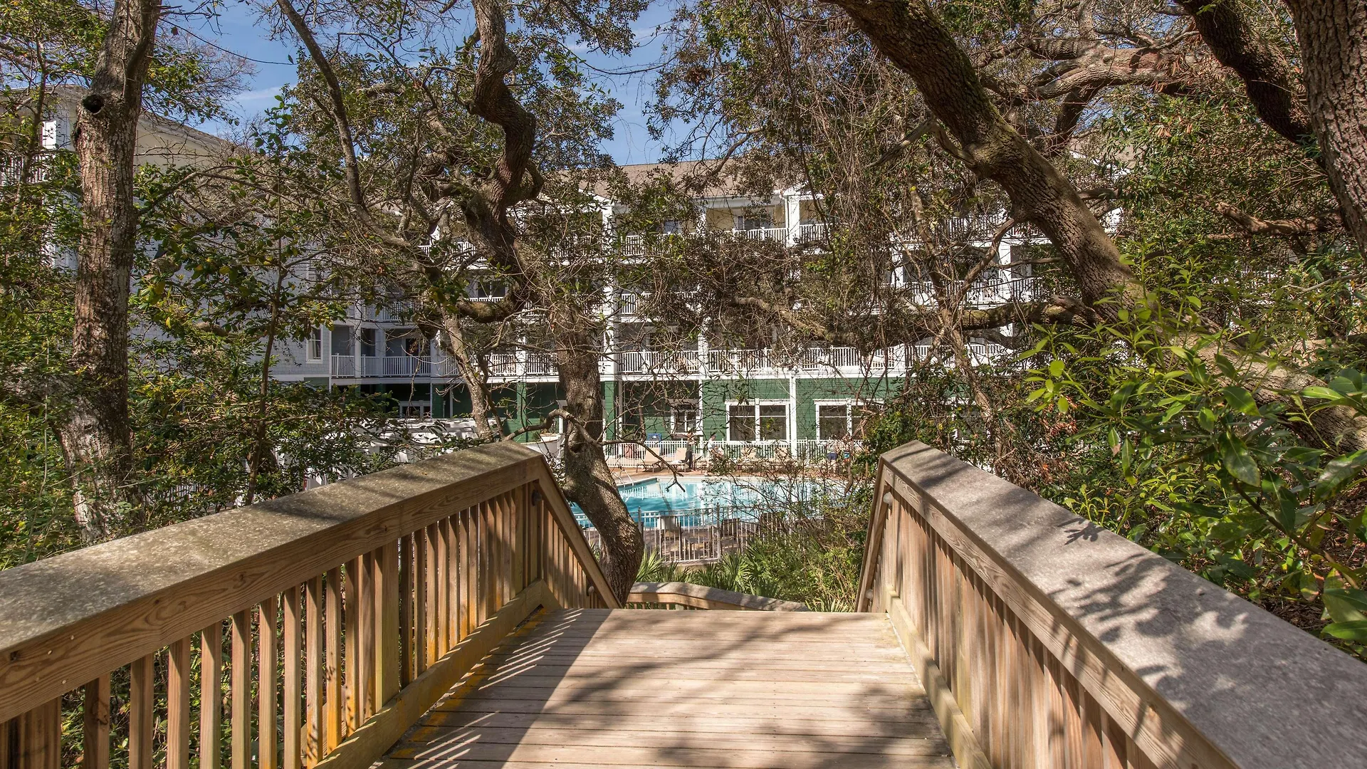 杰基尔岛希尔顿恒庭旅馆&套房酒店 3*