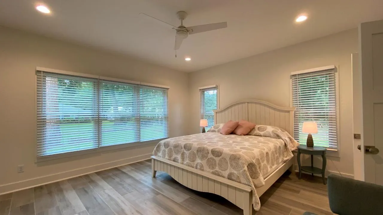 Dollar Holiday home *