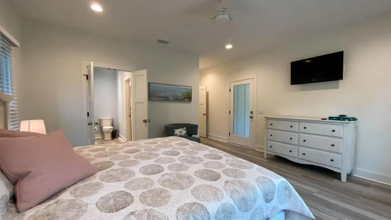 Dollar Holiday home *