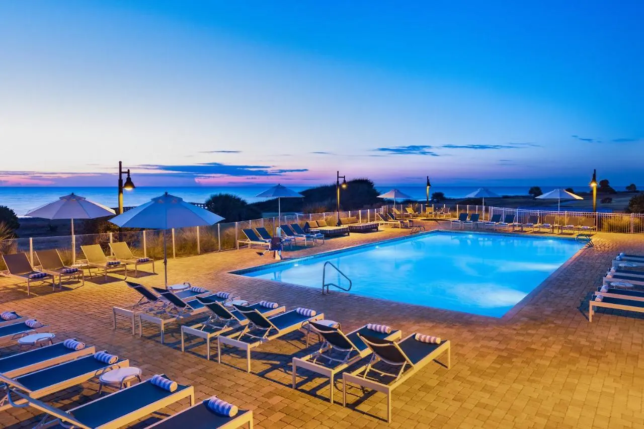 By Ihg Resort 3*