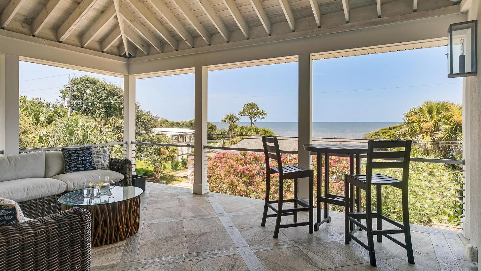 Spacious Steps To The Ocean! Jekyll Island