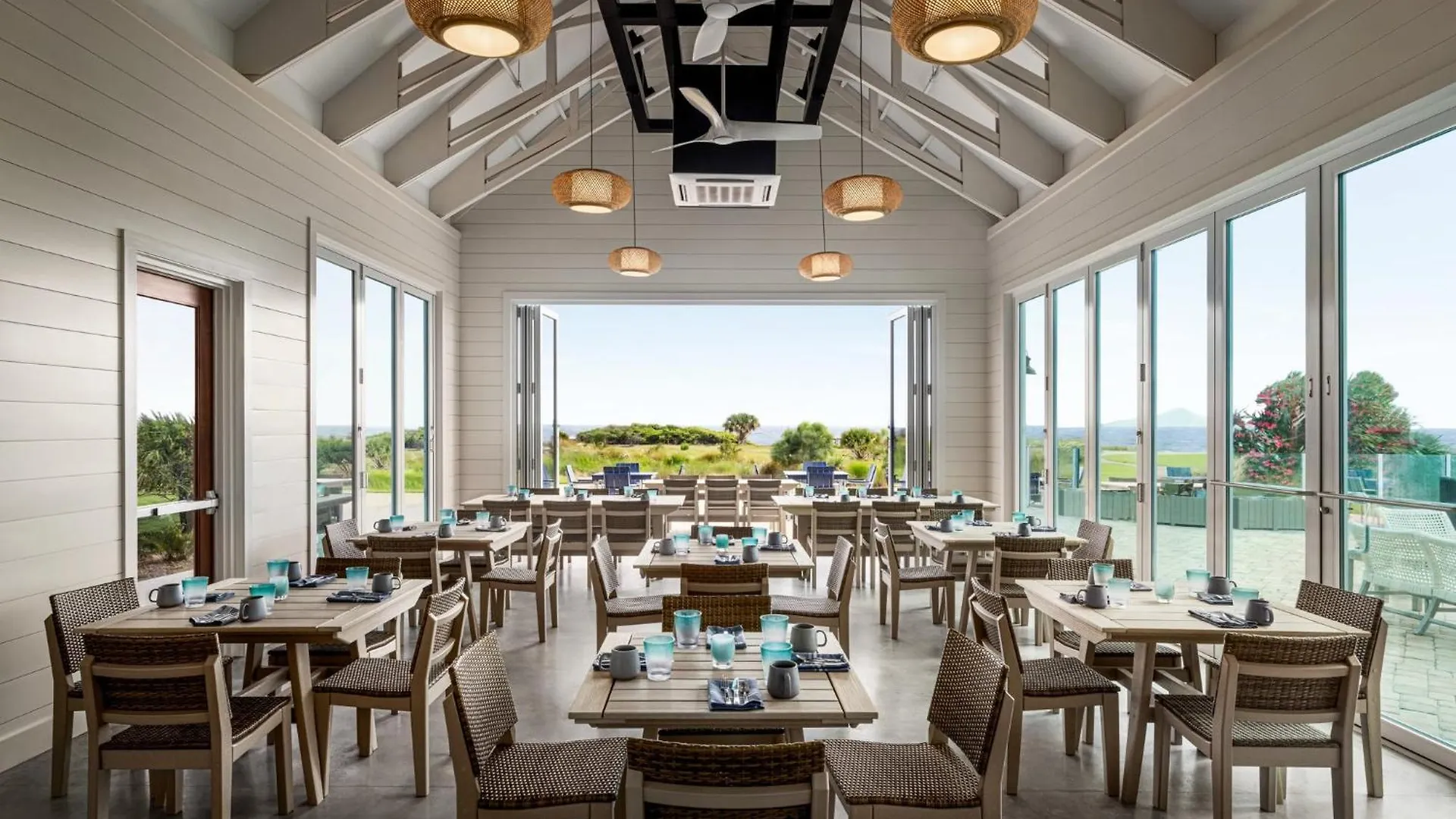 Resort By Ihg 3*