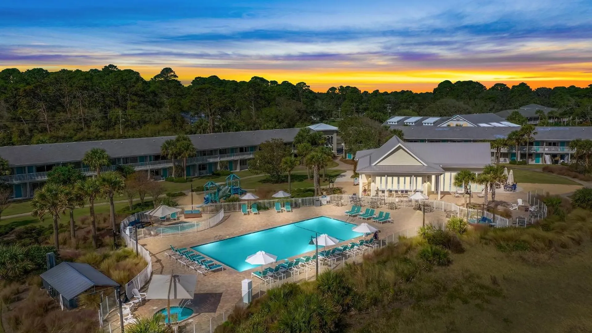 Resort By Ihg 3*