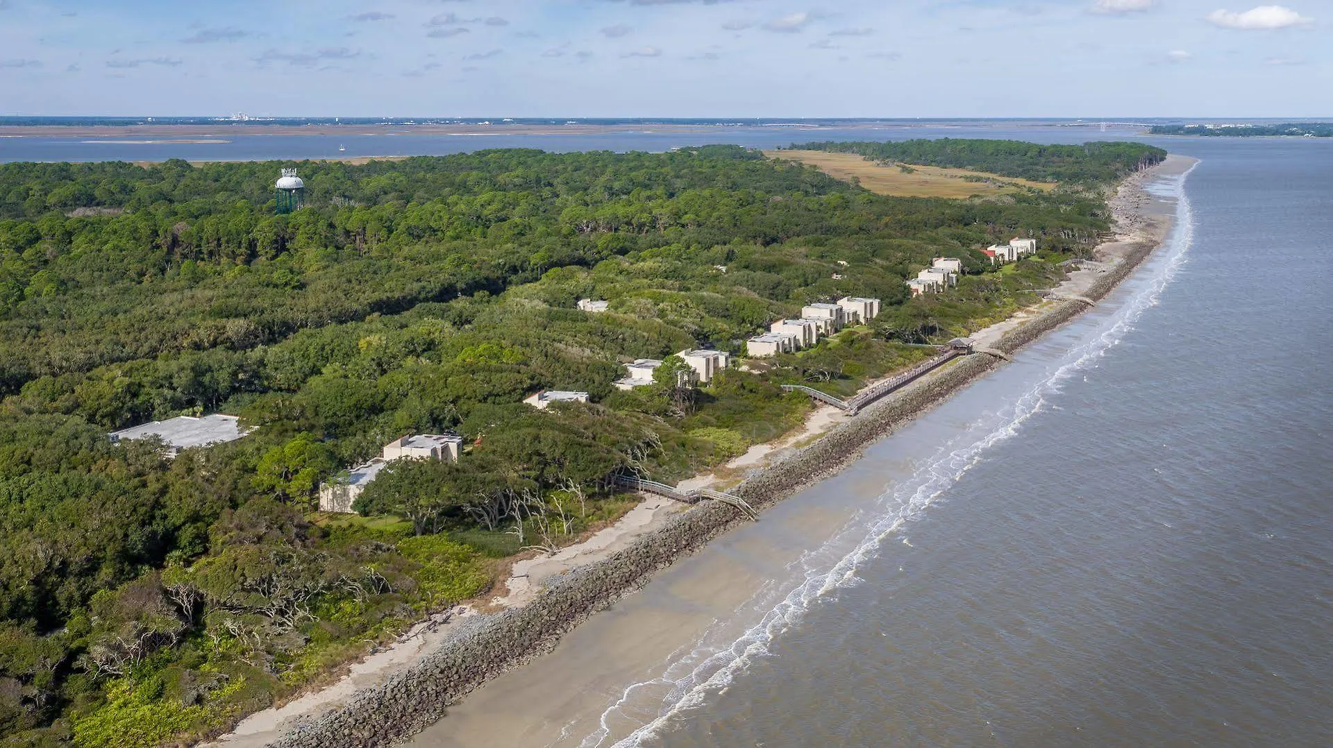 By The Sea & Conference Center Resort Jekyll Island